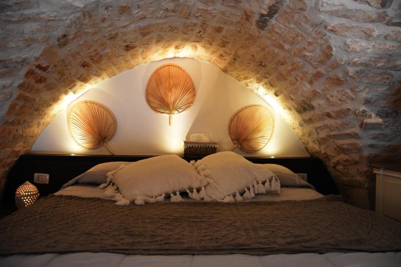 Hotel Alcova Cellini Bell'Italia Cisternino Esterno foto