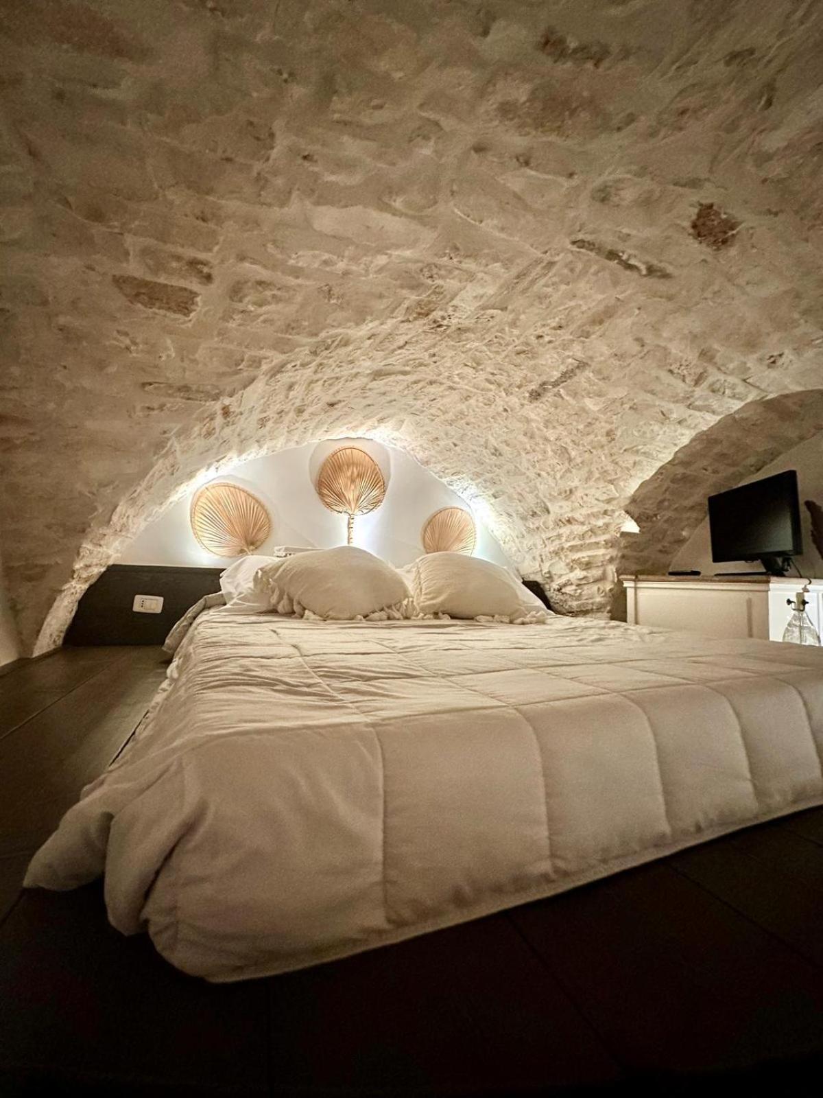 Hotel Alcova Cellini Bell'Italia Cisternino Esterno foto